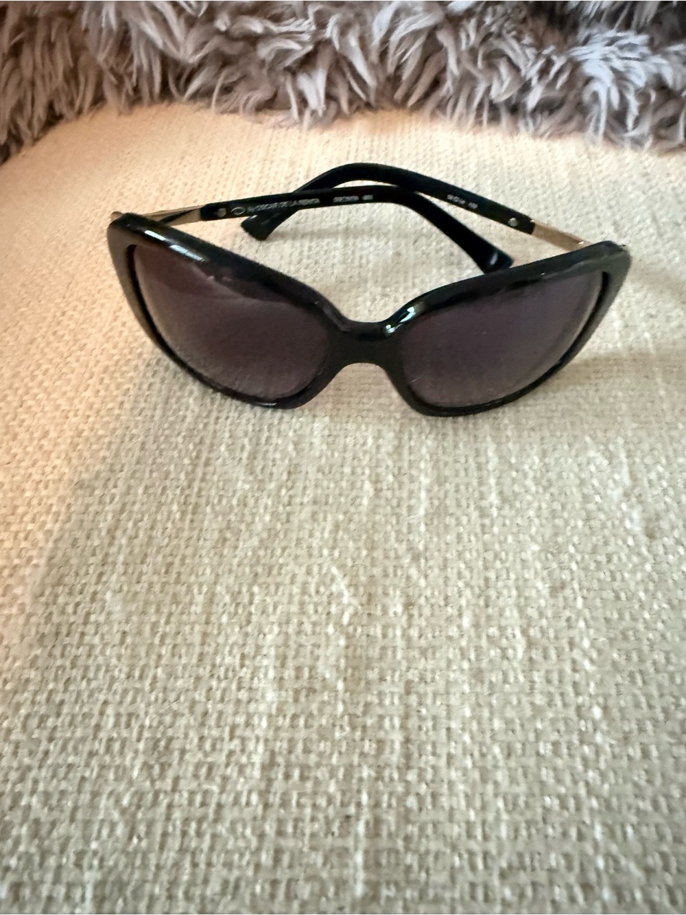 Oscar de la Renta Black Sunglasses with Gray Lenses
